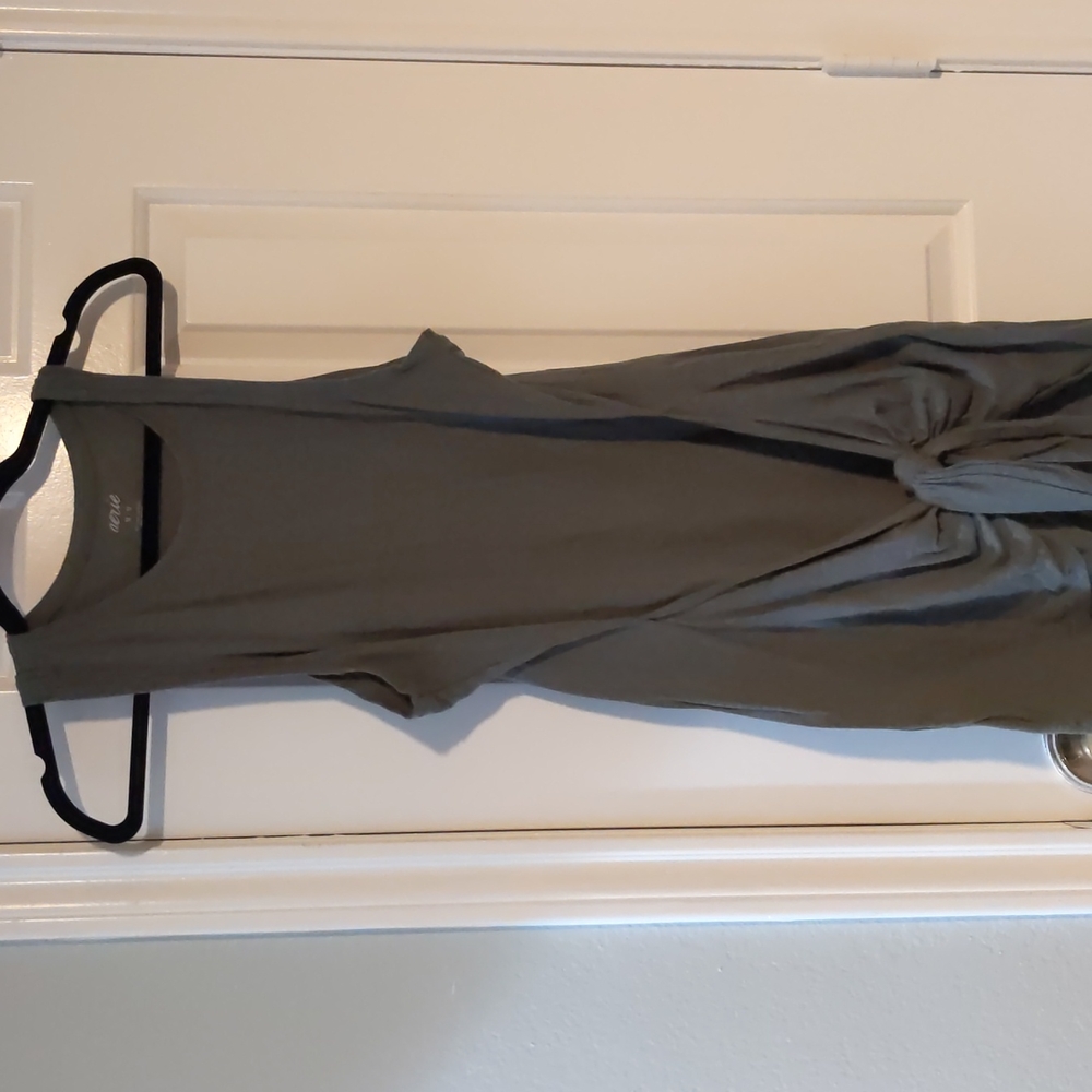 Aerie tie front green dress M